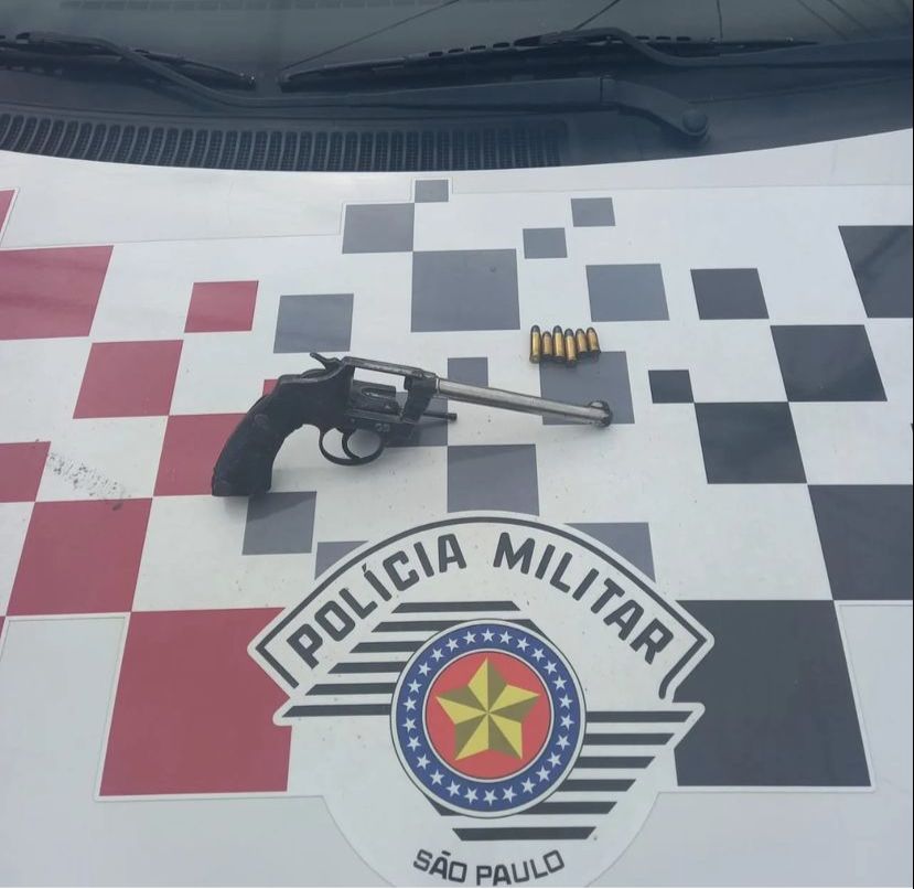 Homem é preso em Jundiapeba por porte ilegal de arma e receptação