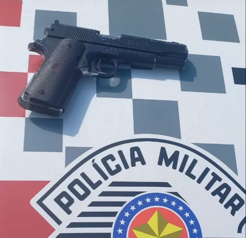 A carga e o simulacro também foram apreendidos pela PM | Divulgação 