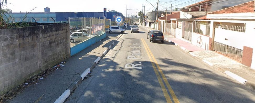 Motociclista morre após colisão com caminhão em Poá