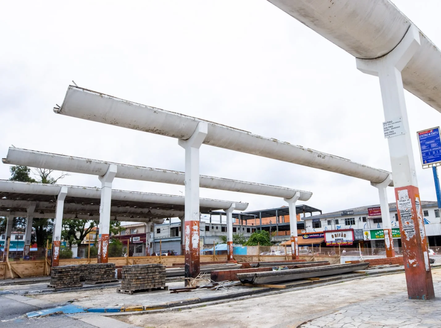 Obras no Terminal Urbano Manoel Feio, em Itaquá, alcançam 40% de conclusão