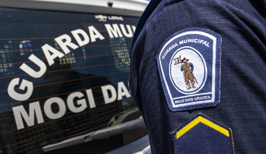 Viatura da GCM de Mogi se envolve em acidente e capota na BR101, em Santa Catarina