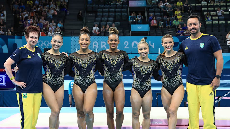 Equipe feminina conquista bronze na ginástica artística em Paris