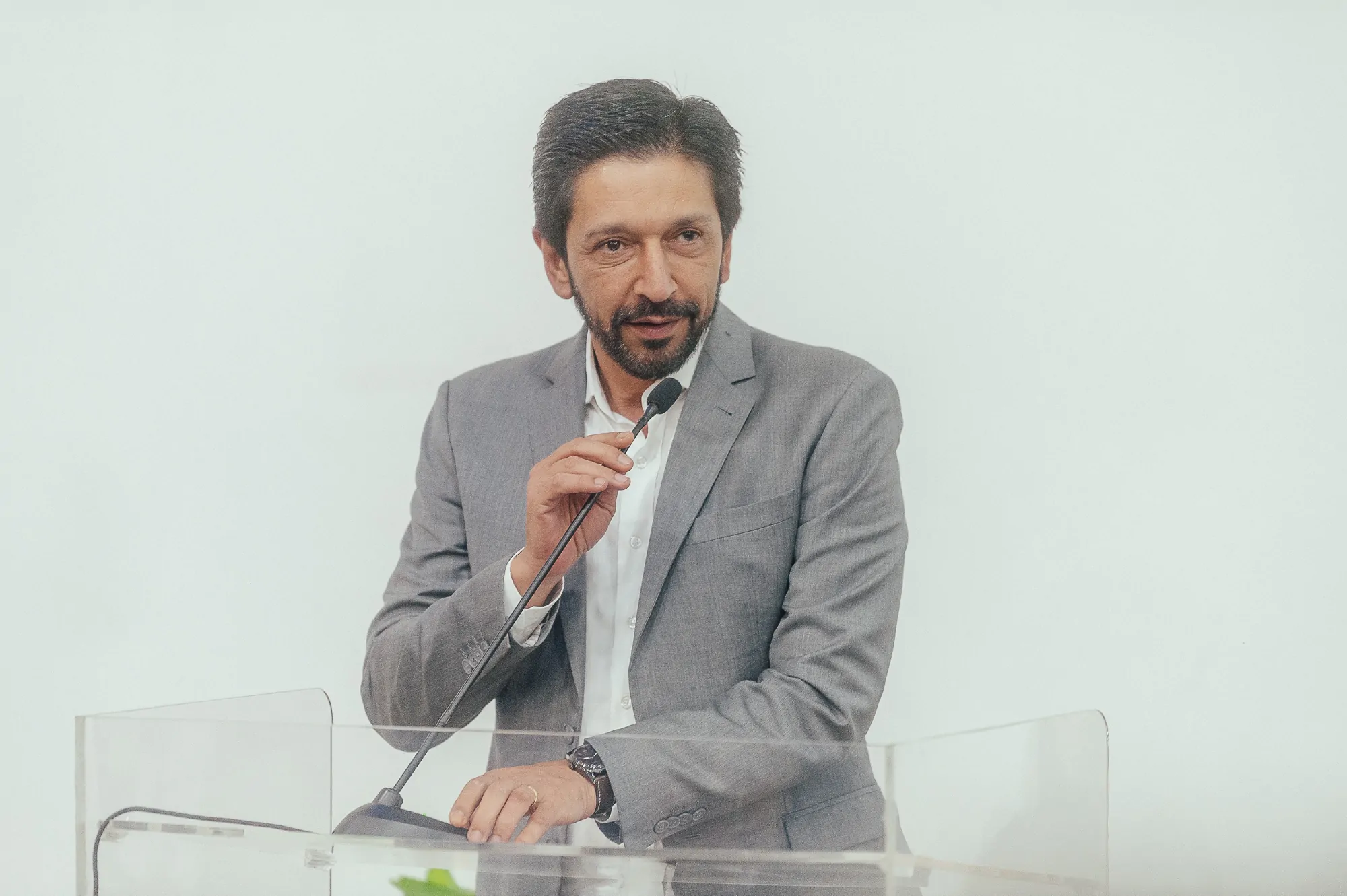 Ricardo Nunes vence Boulos e se reelege como prefeito de São Paulo