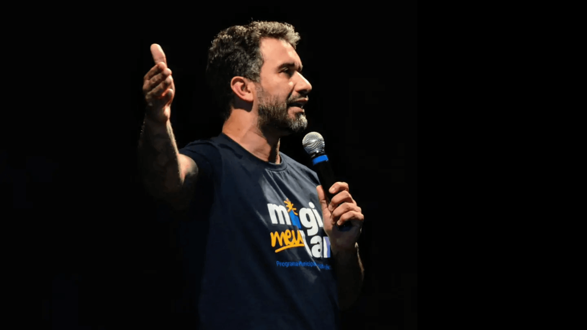 Justiça derruba perfil acusado de divulgar 'fake news' contra Caio Cunha nas redes sociais