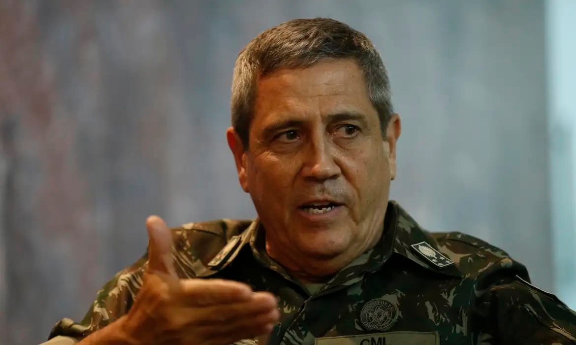 STF mantém prisão de Braga Netto após audiência de custódia