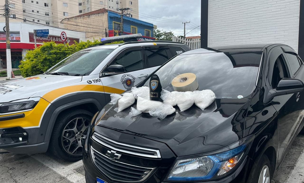 Após perseguição em rodovia, Polícia Rodoviária prende suspeito com pasta base de cocaína
