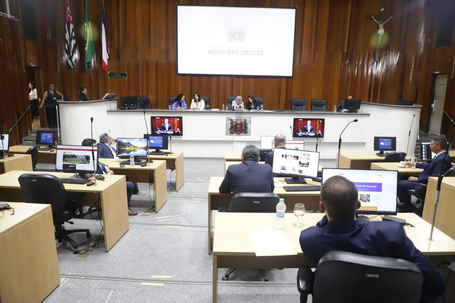 Vereadores aprovam reajuste de 4,68% para servidores públicos de Mogi das Cruzes