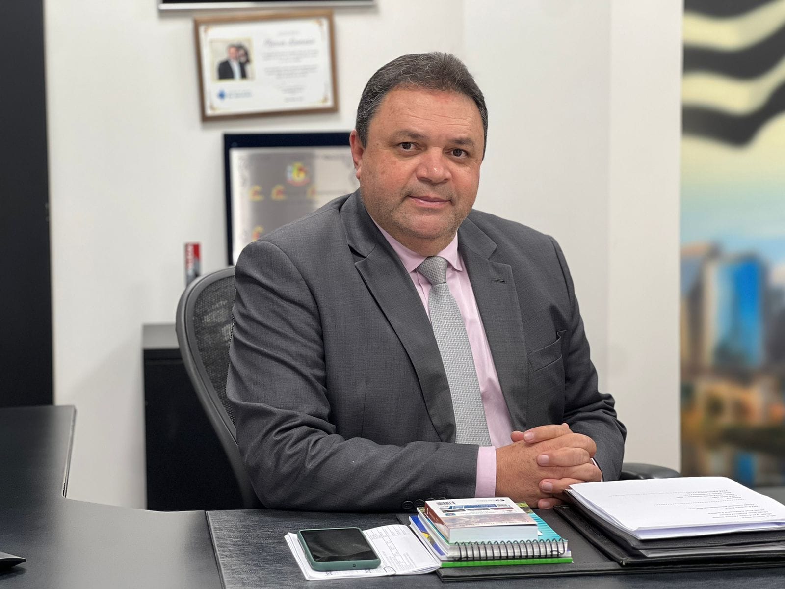 Câmara de Suzano entrega título de cidadão para Damasio nesta quinta-feira
