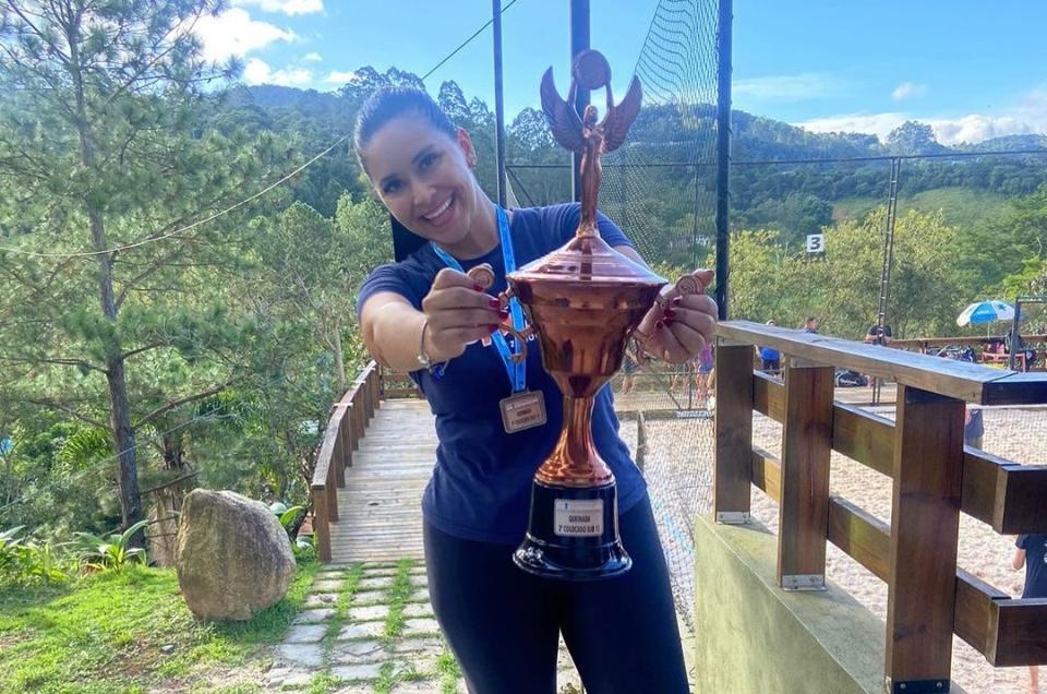 Professora de Educação Física compartilha desafios e crescimento nos Jogos Interescolares