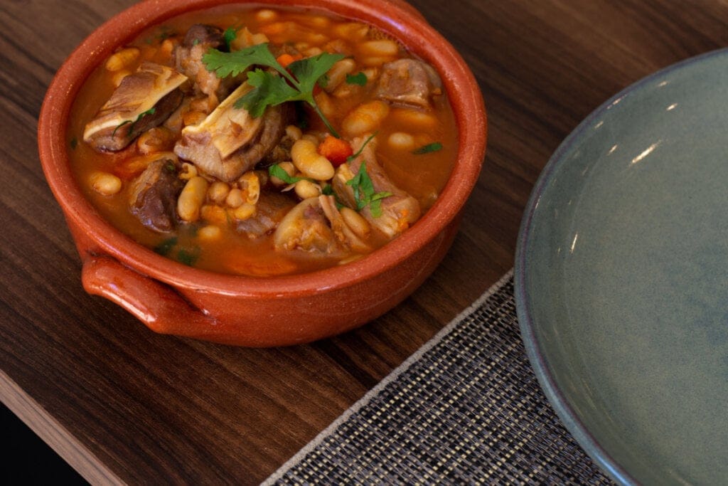 4 receitas práticas de feijoada para o sábado