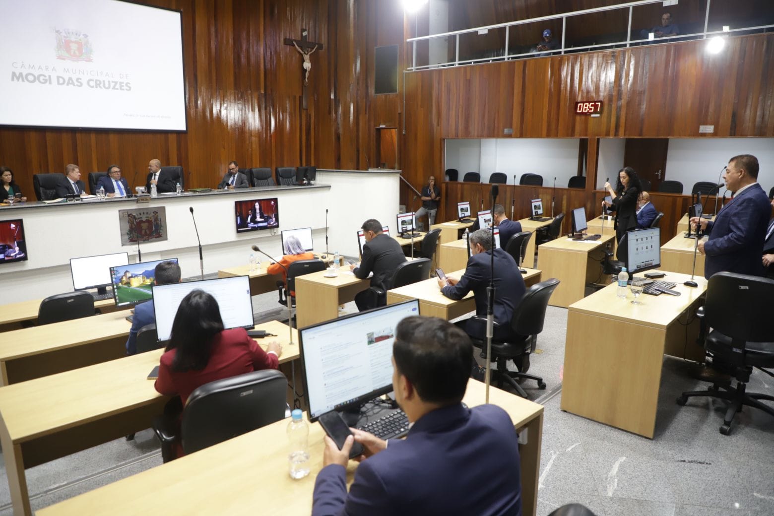 Câmara de Mogi cria comissão para acompanhar despejo de famílias no antigo Hospital Dr. Arnaldo Pezzuti