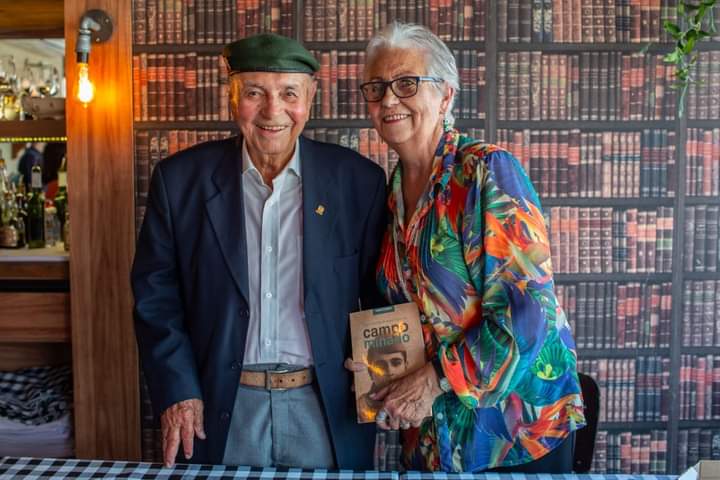 Autora de livro sobre o último pracinha mogiano participa de noite de autógrafos nesta sexta