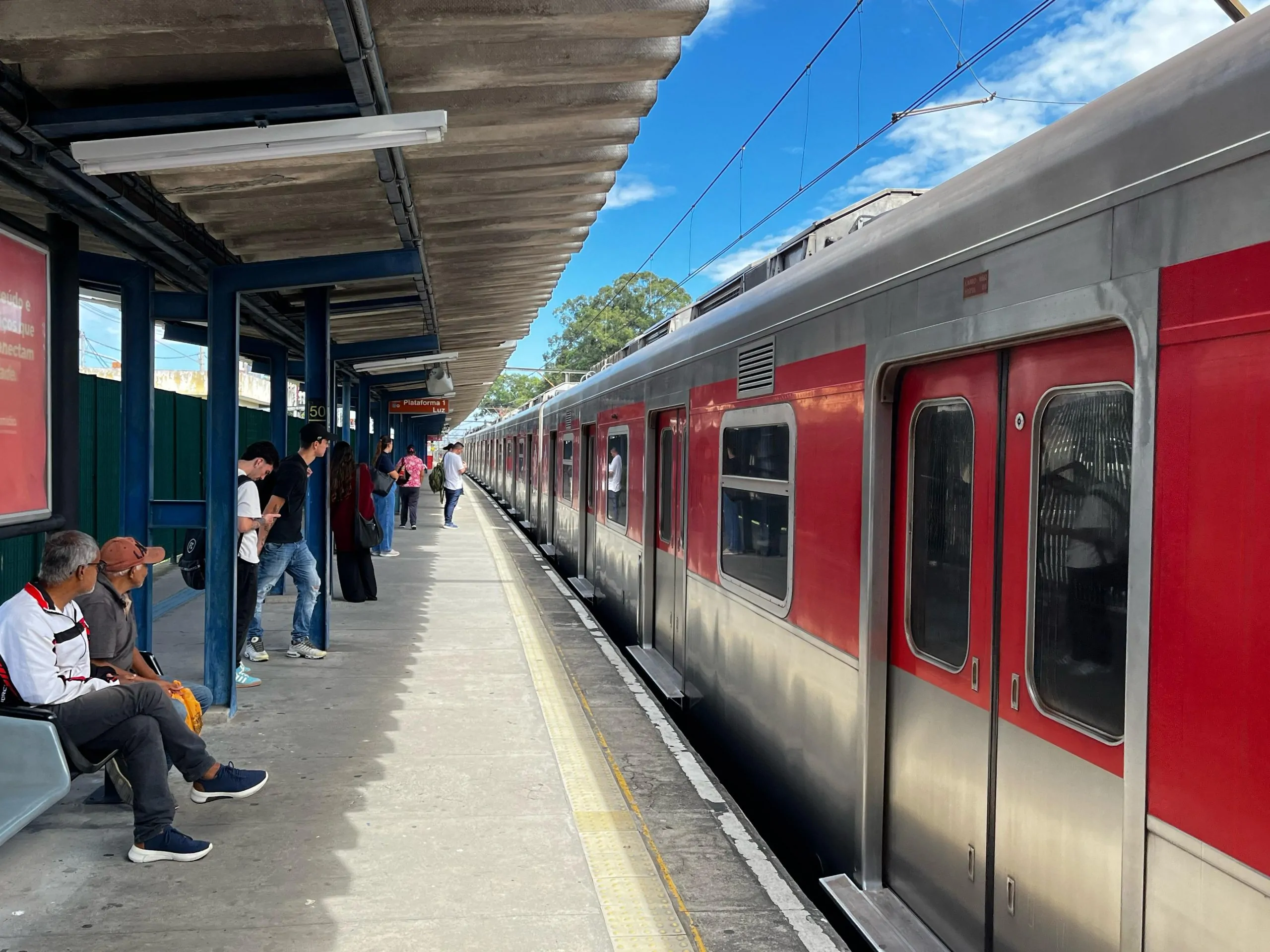 Trens da CPTM circularão em via única entre estações de Mogi para troca de cabos