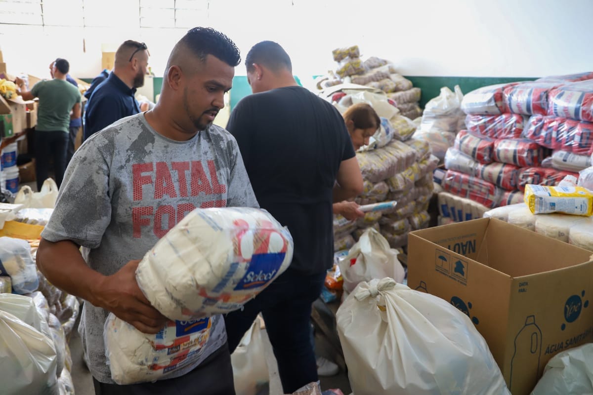 Fundo Social de Mogi entrega 5 toneladas de alimento e mil litros de óleo à entidades