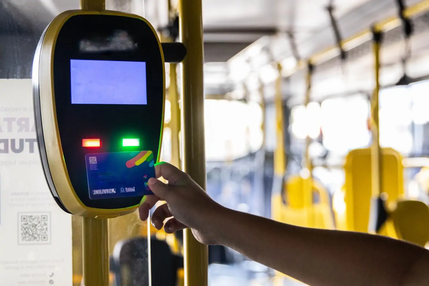 Ferraz abre inscrições para gratuidade no transporte público de universitários