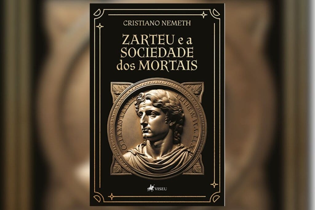 Capa do livro Zarteu e a Sociedade dos Mortais com a imagem de uma estátua com o rosto de uma mulher e um fundo preto 