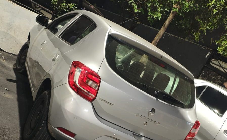 Adolescente é apreendida suspeita de envolvimento em roubo de carro e extorsão