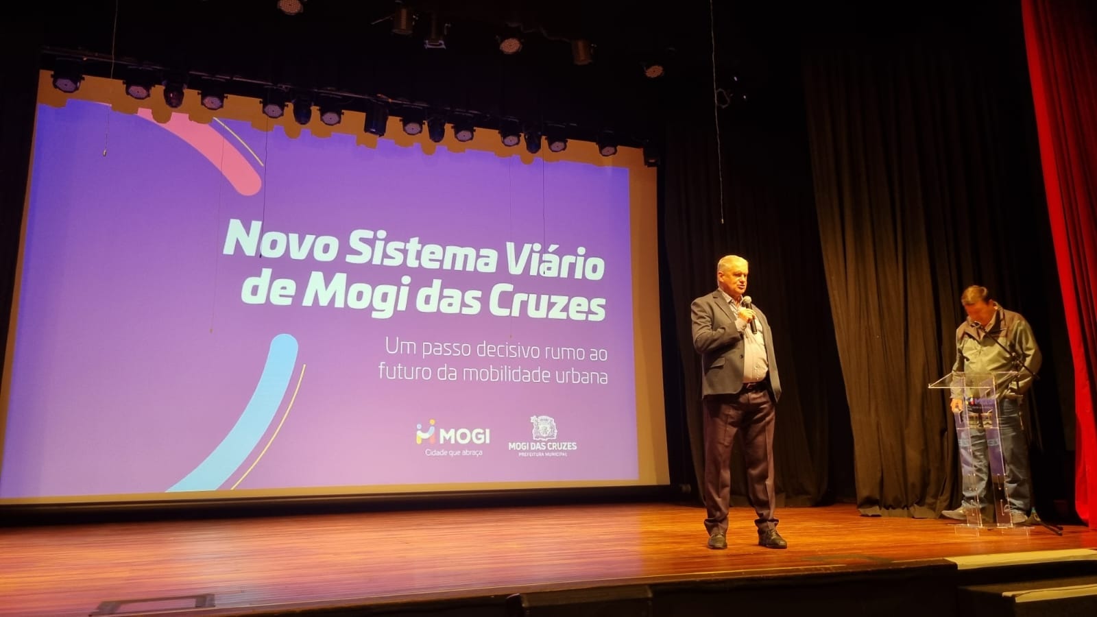 Mogi lança novo plano viário e fala em solução para a rotatória do Habib's