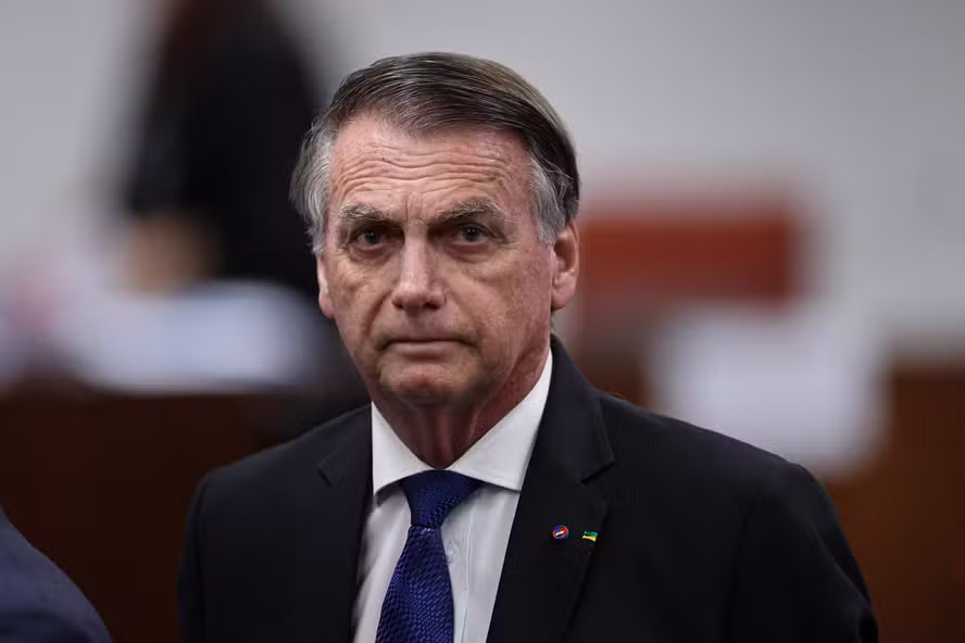 Recurso da defesa de Bolsonaro cita cerceamento e pede revisão da pena