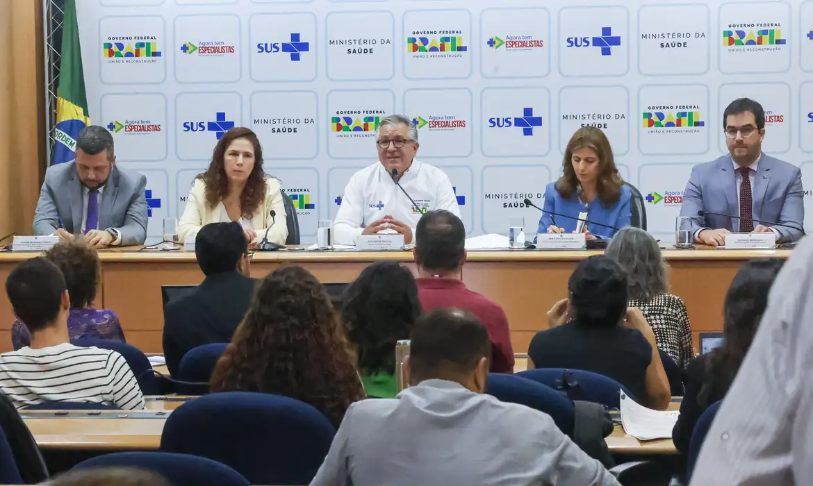 Cartão do SUS será unificado com dados do CPF do usuário, anuncia ministro