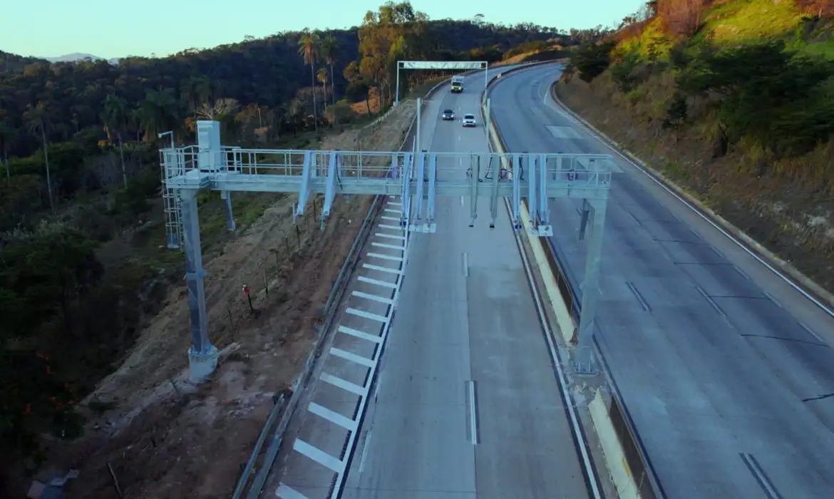 Procon de Arujá também notifica concessionária por cobrança de pedágio na Mogi-Dutra