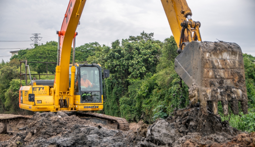 Prefeitura de Mogi das Cruzes inicia desassoreamento do Rio Jundiaí