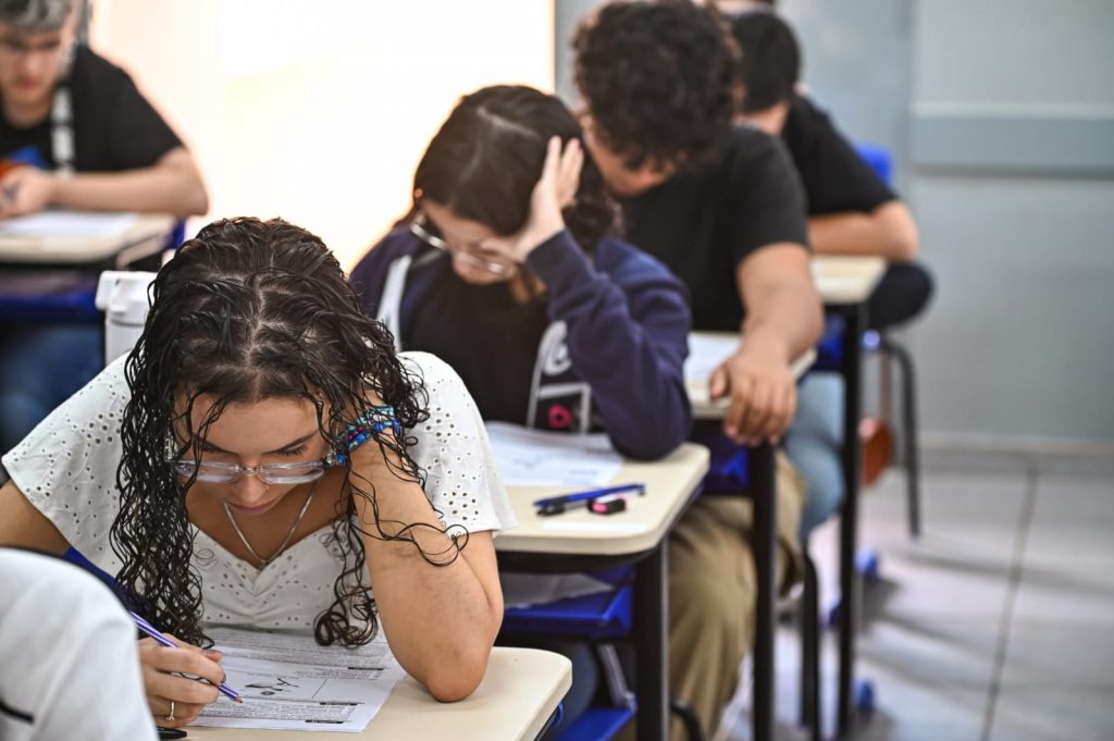 Vestibulinho das Etecs segue com inscrições abertas para o 1º semestre de 2026 até dia 3