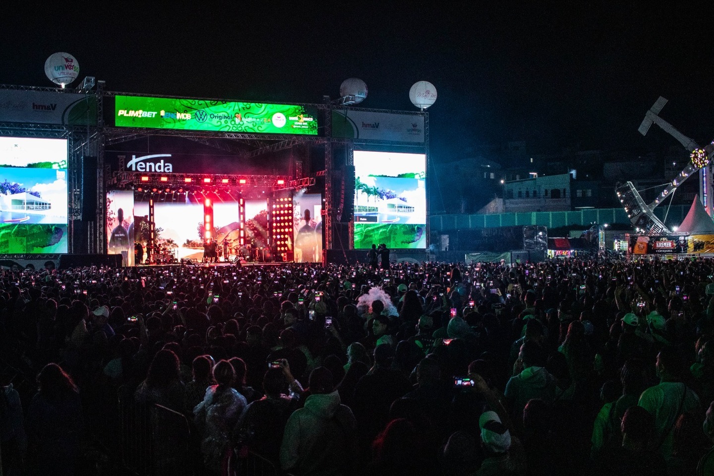 Drones caem durante a Festa da Uva em Ferraz e deixam duas pessoas feridas