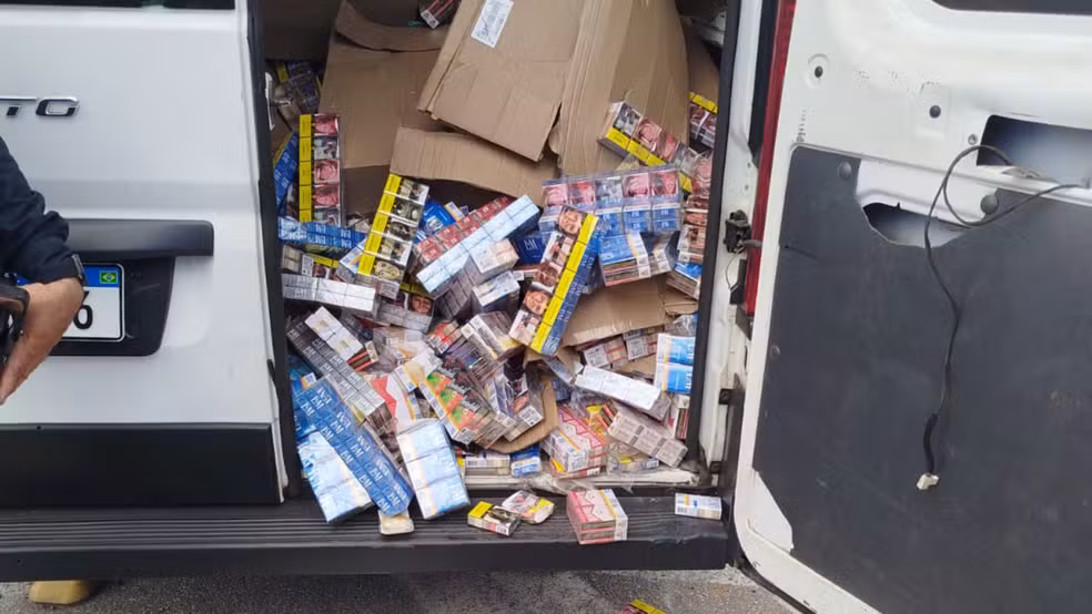 12 suspeitos são presos e carga de cigarros roubada é apreendida em Arujá