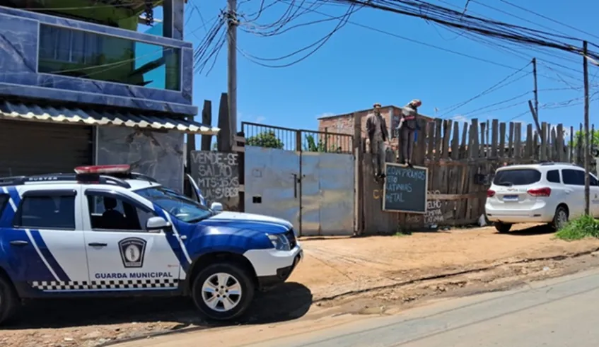 Prefeitura interdita três ferros-velhos por irregularidades nesta terça (11)