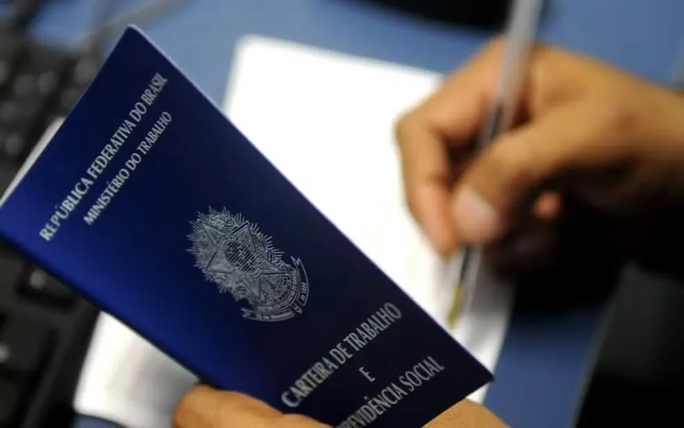 Prefeitura de Arujá divulga 39 vagas de emprego; veja como se candidatar