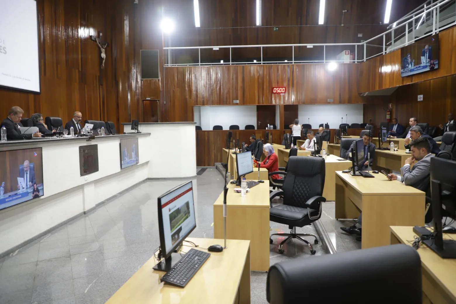 Câmara de Mogi das Cruzes aprova programa de geração de renda para mães atípicas