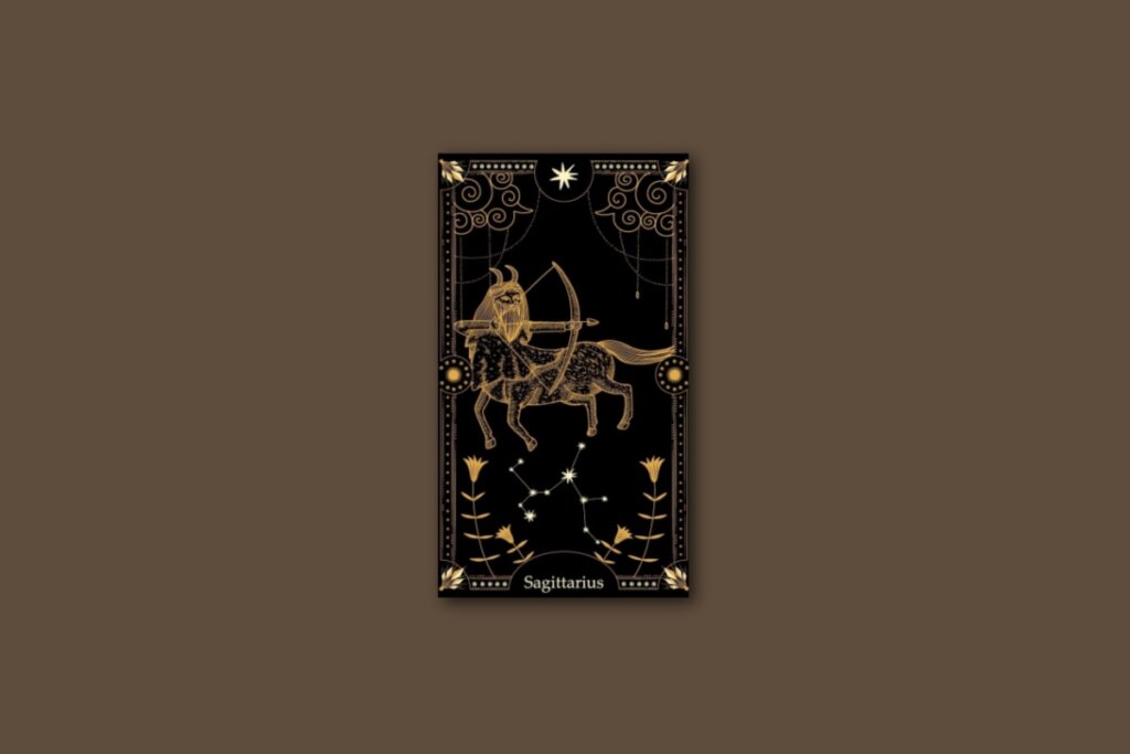 Ilustração de uma carta preta, com figura com corpo de cavalo segurando flecha e desenho da constelação de Sagitário, com borda dourada e estrelas