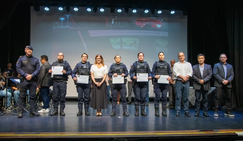Prefeitura de Mogi das Cruzes realiza cerimônia de promoção de GCMs no Theatro Vasques