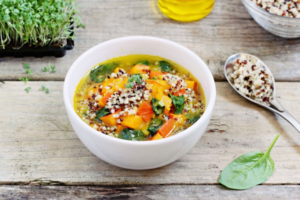 7 sopas detox e práticas para a segunda-feira