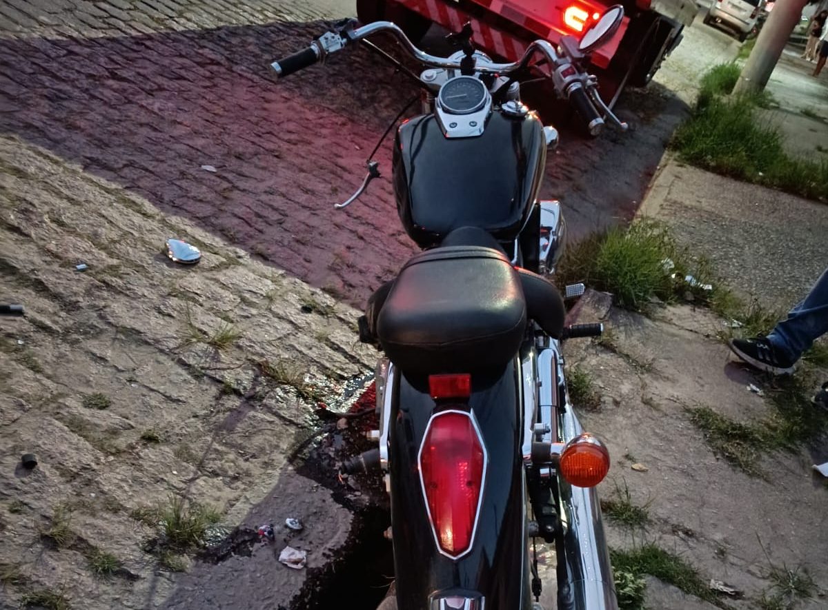 Homem é preso após furtar moto deixada ligada em frente a comércio em Mogi das Cruzes