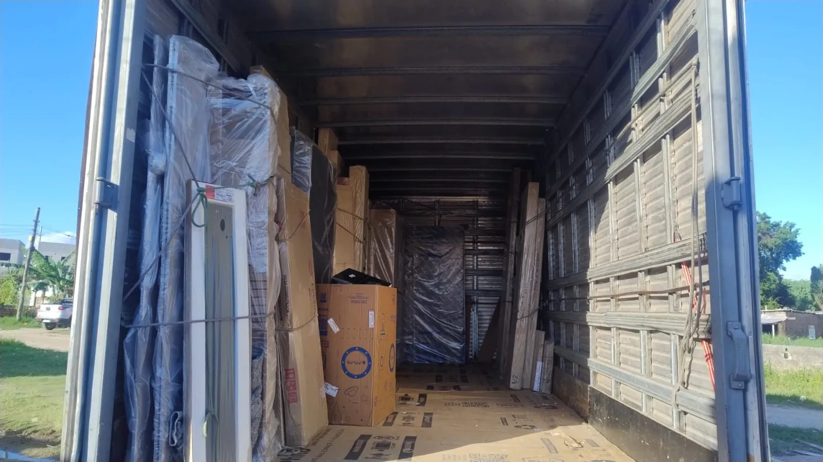 PM recupera carga de eletrodomésticos roubada e prende mulher em Suzano