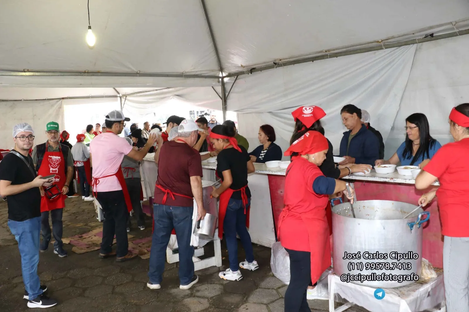 Festa do Divino servirá 7 mil pratos gratuitos do tradicional Afogado do Povo neste sábado