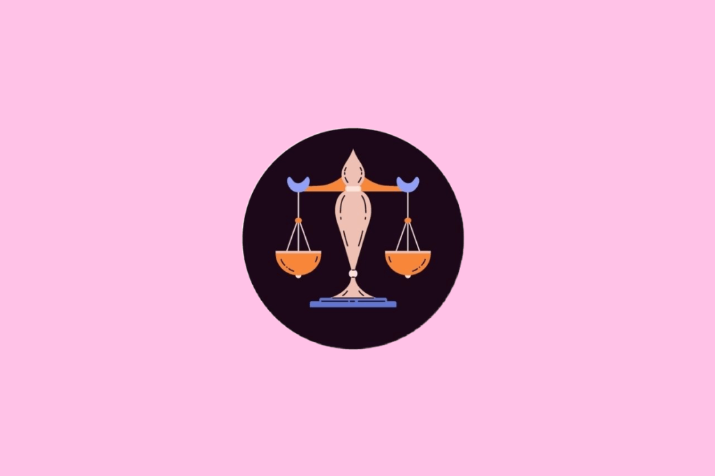 Ilustração de uma balança de pratos equilibrada, em tons de bege, laranja e azul, com um eixo central estilizado, em um fundo rosa-claro