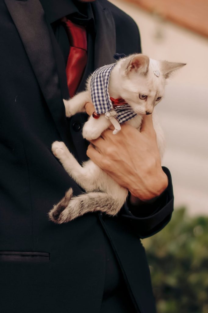 Caio e sua gata Flora |Foto: Arquivo pessoal
