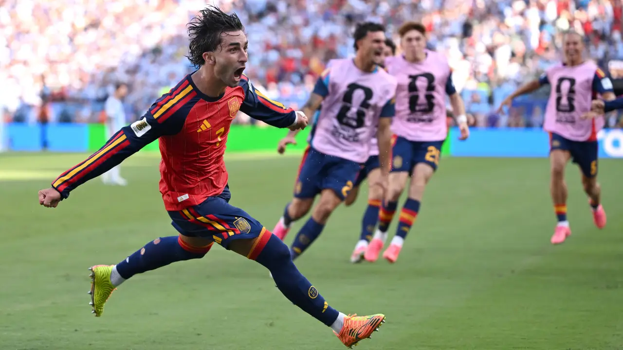 Espanha vence Argentina por 1 a 0 e é campeã da Copa do Mundo