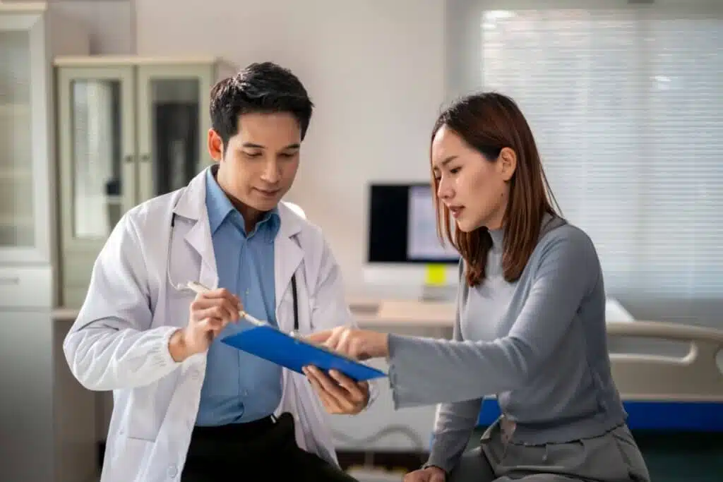 Cirurgia de papada: 7 pontos importantes sobre o procedimento para remover o excesso de pele