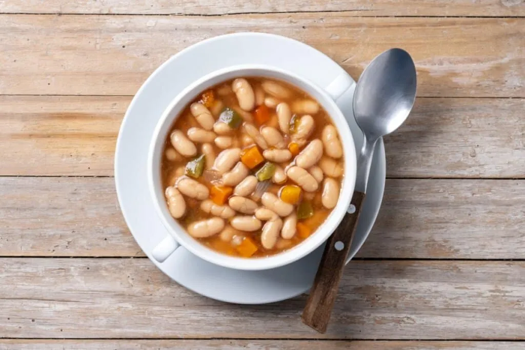 Sopas e cremes para emagrecer no inverno? Veja 8 receitas funcionais para aquecer o corpo