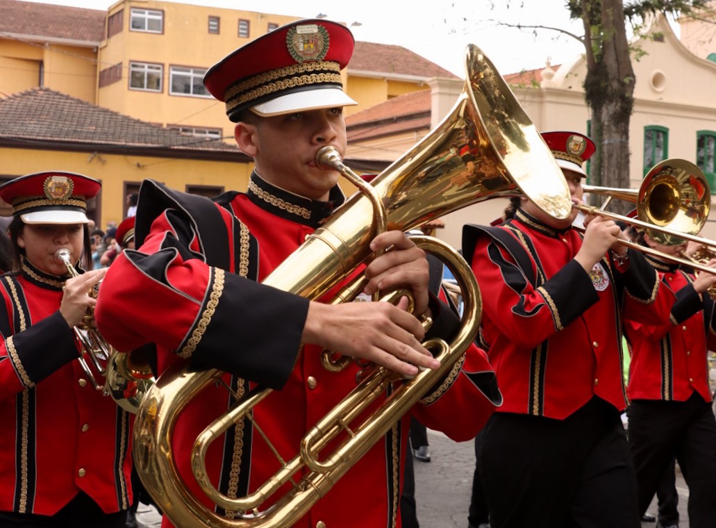 Itaquaquecetuba abre inscrições para o desfile cívico 2026