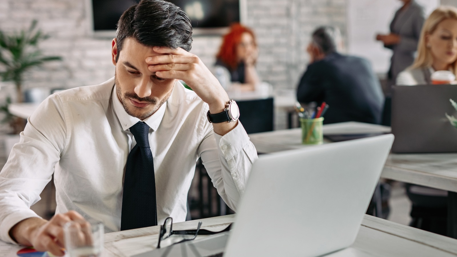 Ansiedade ou esgotamento? Psicóloga explica quando o estresse deixa de ser normal