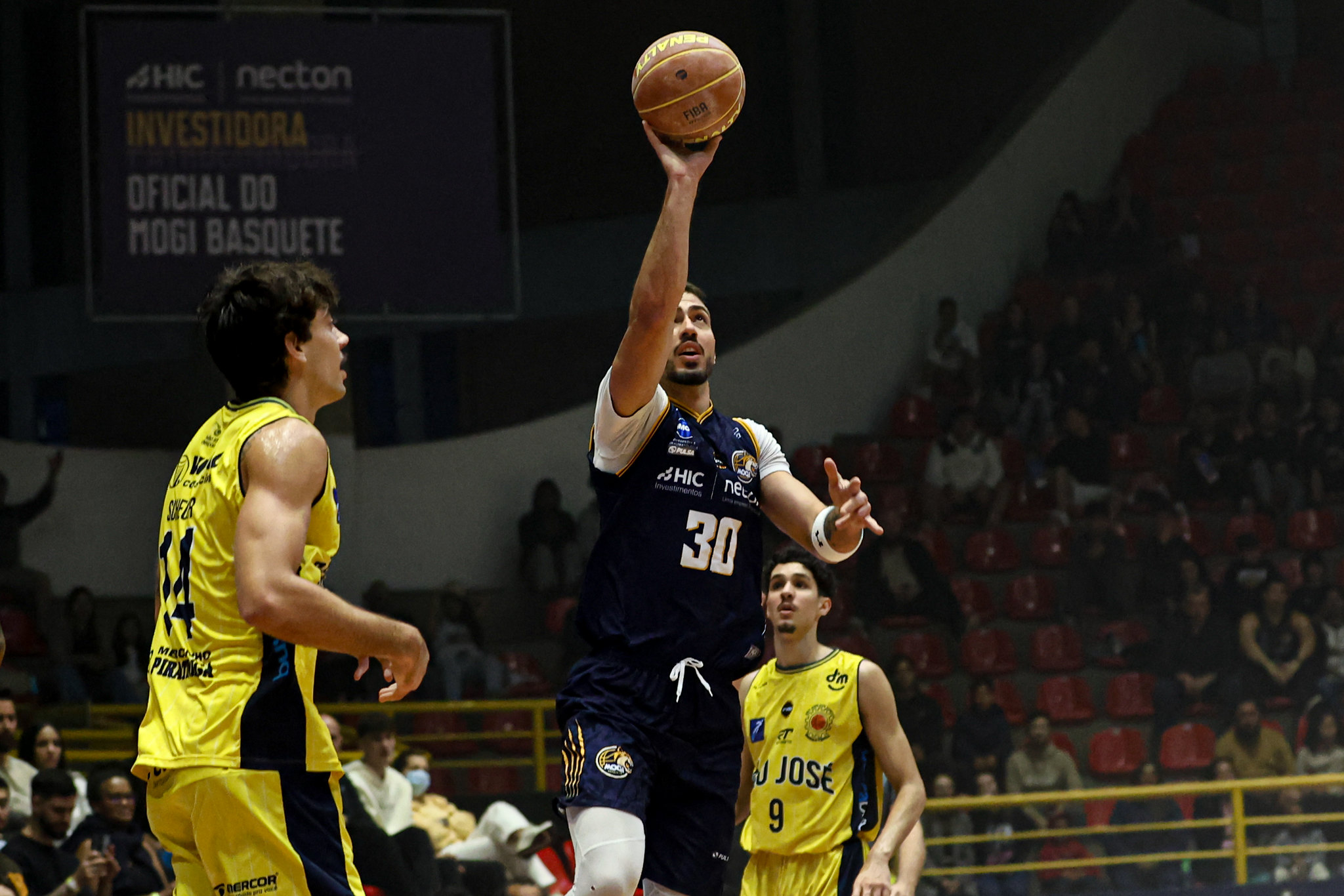 Mogi Basquete vence São José por 104 a 81 e garante vaga na semifinal do Paulista