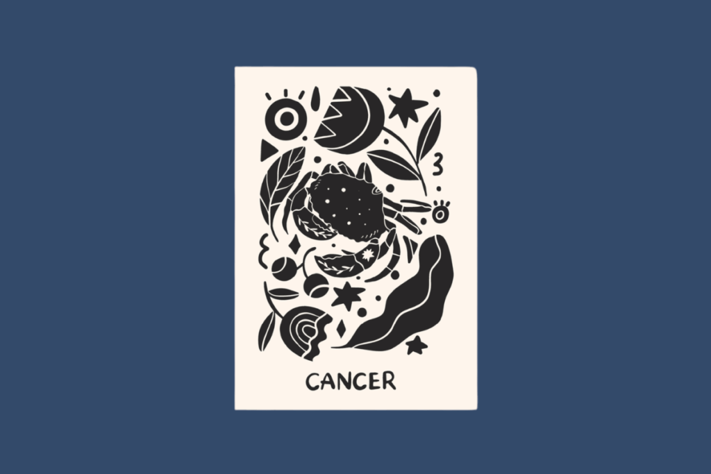 Uma carta vertical em tons de creme sobre um fundo azul-petróleo. A ilustração em preto, estilo carimbo recortado, mostra um caranguejo central com pinças. O desenho é preenchido de forma irregular com formas orgânicas, folhas botânicas, bagas, estrelas pontiagudas, um olho místico e uma lua crescente. Abaixo da ilustração, a palavra "CANCER" em letras maiúsculas sans-serif em preto.