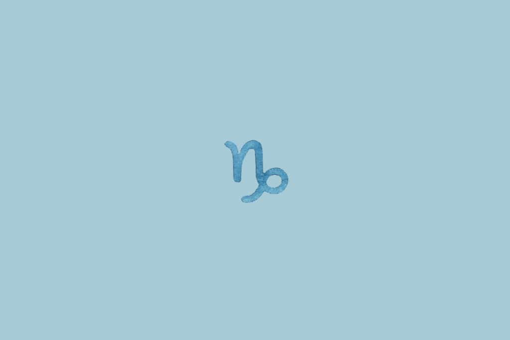 Fundo liso em azul-claro. No centro aparece o símbolo de Capricórnio, formado por linhas curvas que representam o símbolo tradicional do signo, em azul.