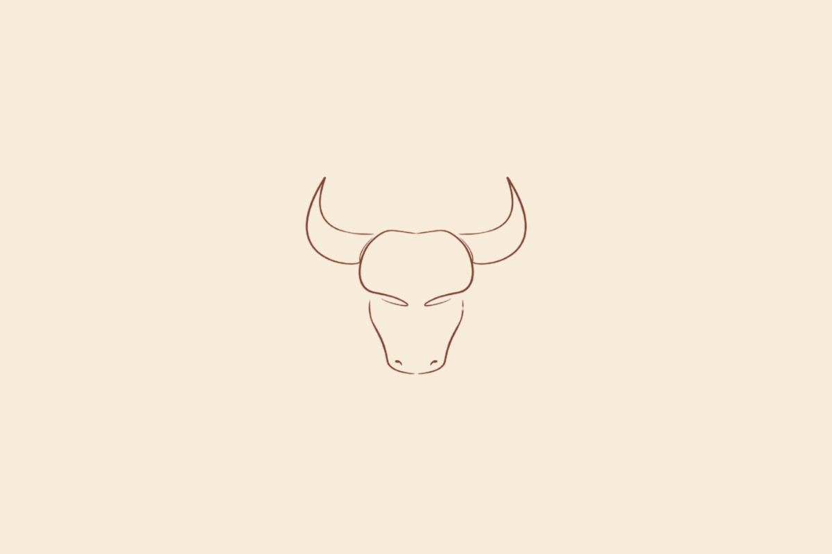 Ilustração minimalista de uma cabeça de touro vista de frente, com chifres curvados para cima, em marrom, representando o signo de Touro sobre fundo bege.