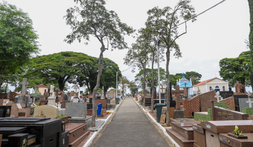 Prazo para manutenção de sepulturas nos cemitérios de Mogi das Cruzes termina na próxima semana